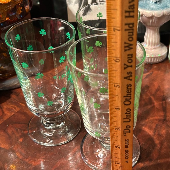 Vintage LIBBEY IRISH CREAM Footed Glasses - Picture 5 of 5